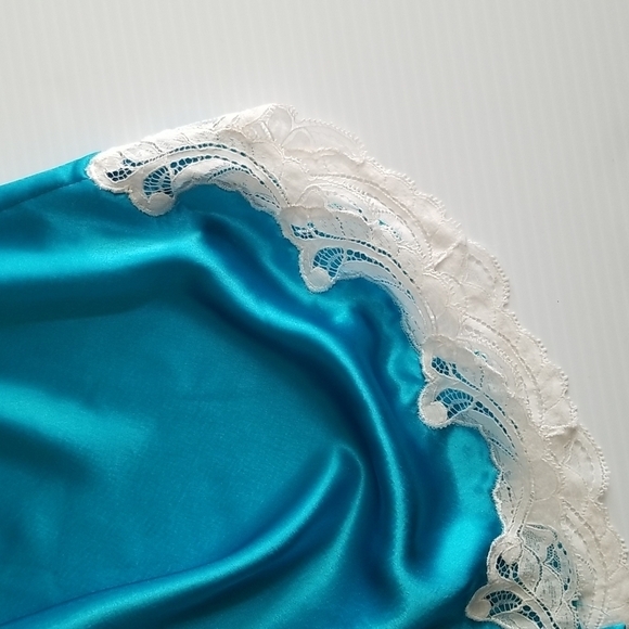 NATORI Vintage Satin Lace Trim Embroidered Sleeves Short Robe M - Picture 9 of 12